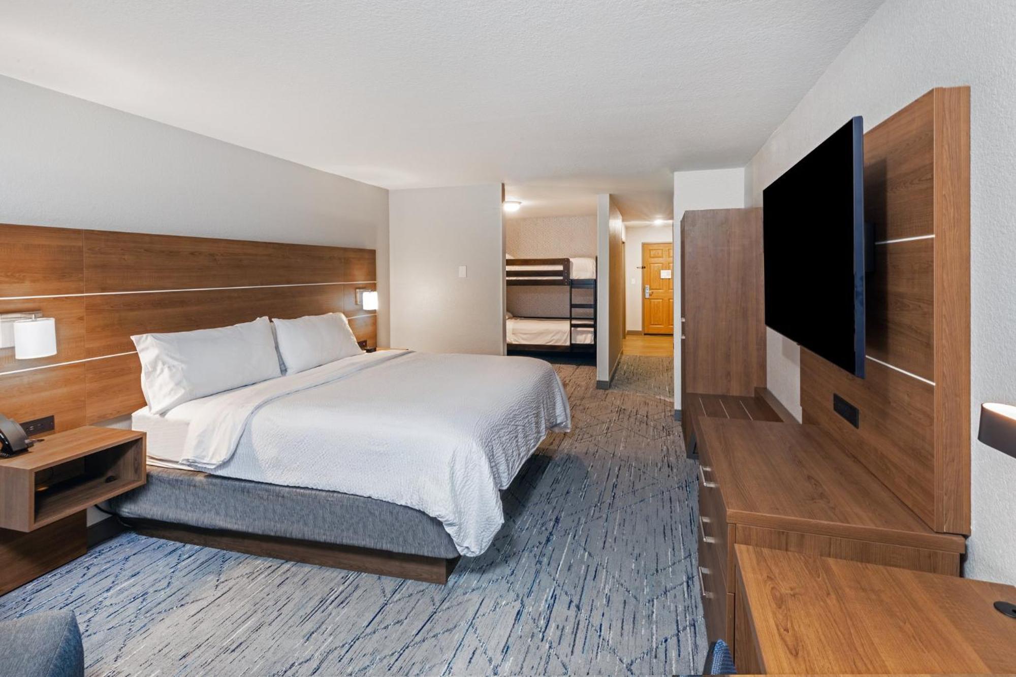Holiday Inn Express & Suites Tulsa S Broken Arrow Hwy 51 By Ihg Exterior foto
