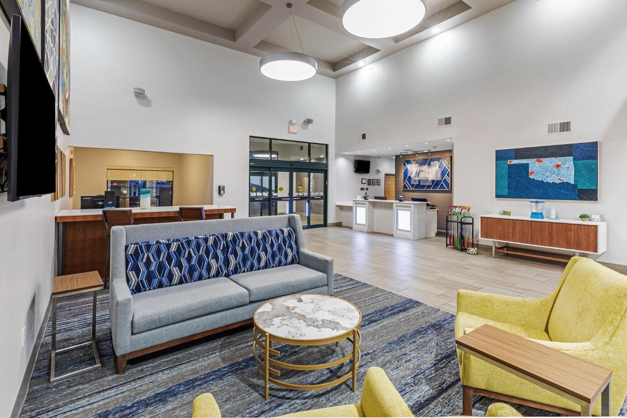 Holiday Inn Express & Suites Tulsa S Broken Arrow Hwy 51 By Ihg Exterior foto